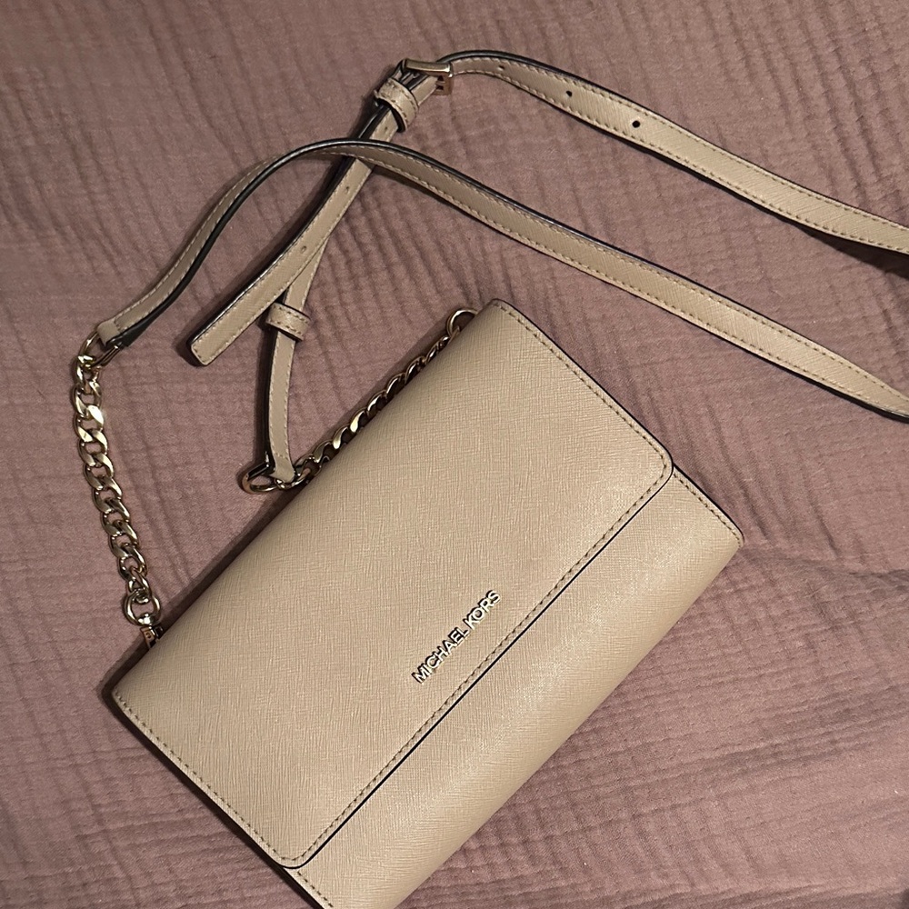 Michael Kors Beige Crossbody Bag with Gold Chain